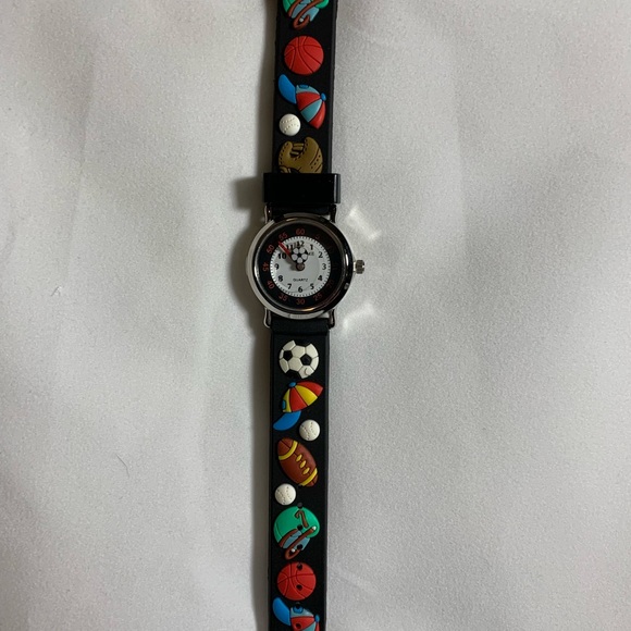 Boy Kids Watch (choose from 8 styles) - Picture 6 of 16